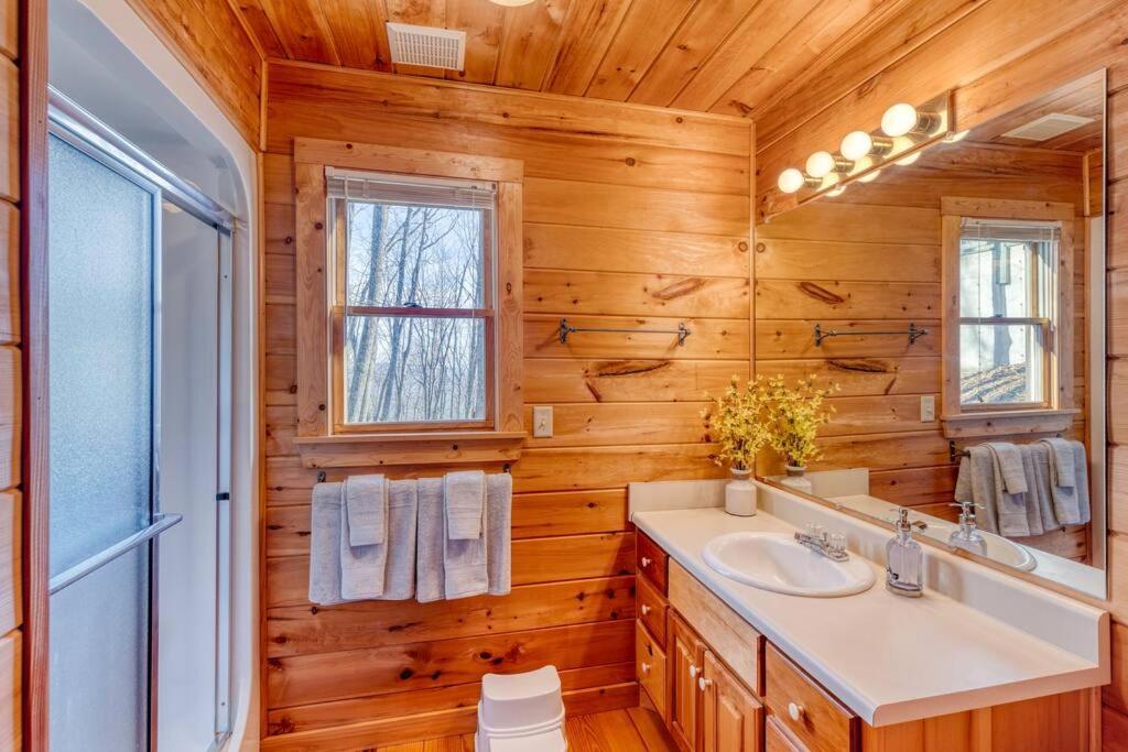 Mtn Cabin Sleeps 10 - 5 Mins To Fishing & Camping 埃利杰 外观 照片