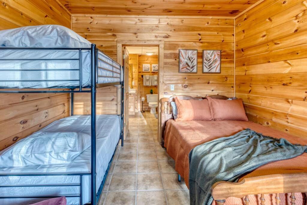 Mtn Cabin Sleeps 10 - 5 Mins To Fishing & Camping 埃利杰 外观 照片