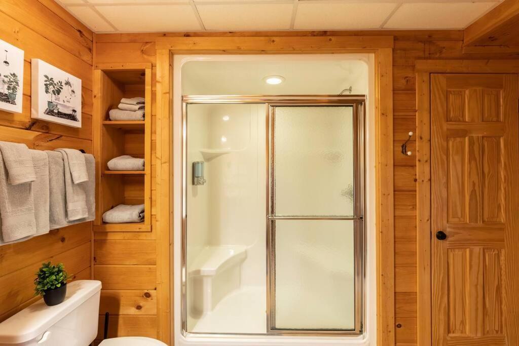 Mtn Cabin Sleeps 10 - 5 Mins To Fishing & Camping 埃利杰 外观 照片