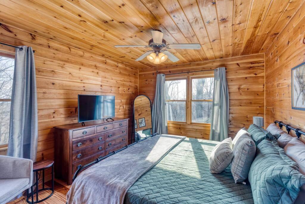 Mtn Cabin Sleeps 10 - 5 Mins To Fishing & Camping 埃利杰 外观 照片